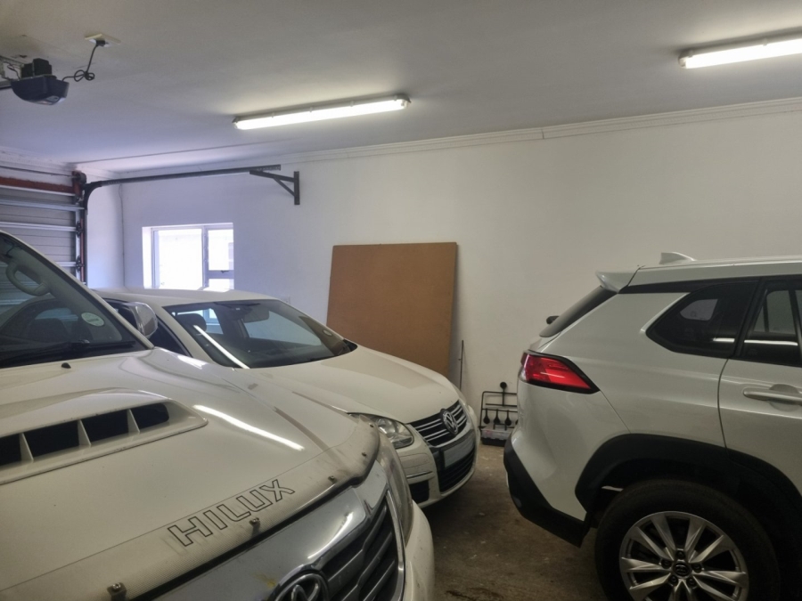 5 Bedroom Property for Sale in Vaalpark Free State